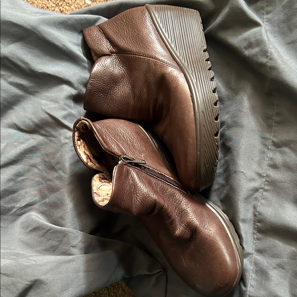 Skechers Women's Dark Brown Heeled Boots